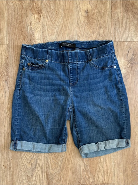 Liverpool Pants - Liverpool The Bermuda Women’s Blue Denim Rolled Cuff Shorts 14W Soft Stretchy